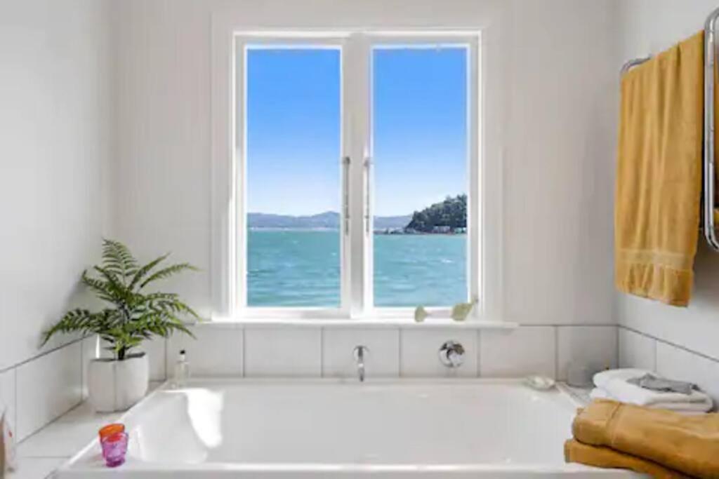 Seaglass Cottage Lower Hutt Extérieur photo